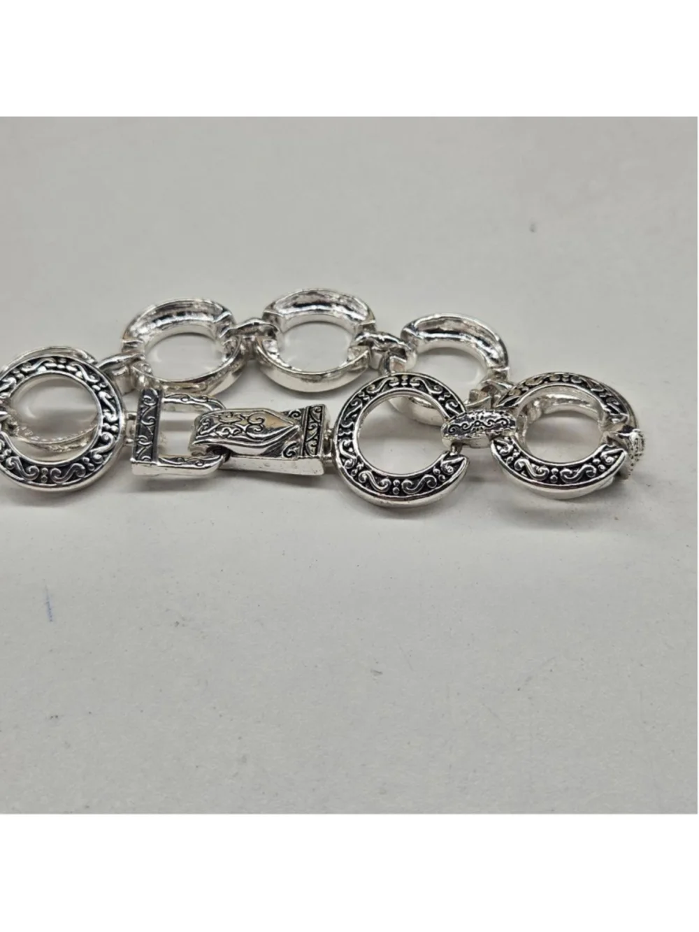 Brighton Bracelet Central Park Silvertone Etched Engraved Scrollwork Circle Link